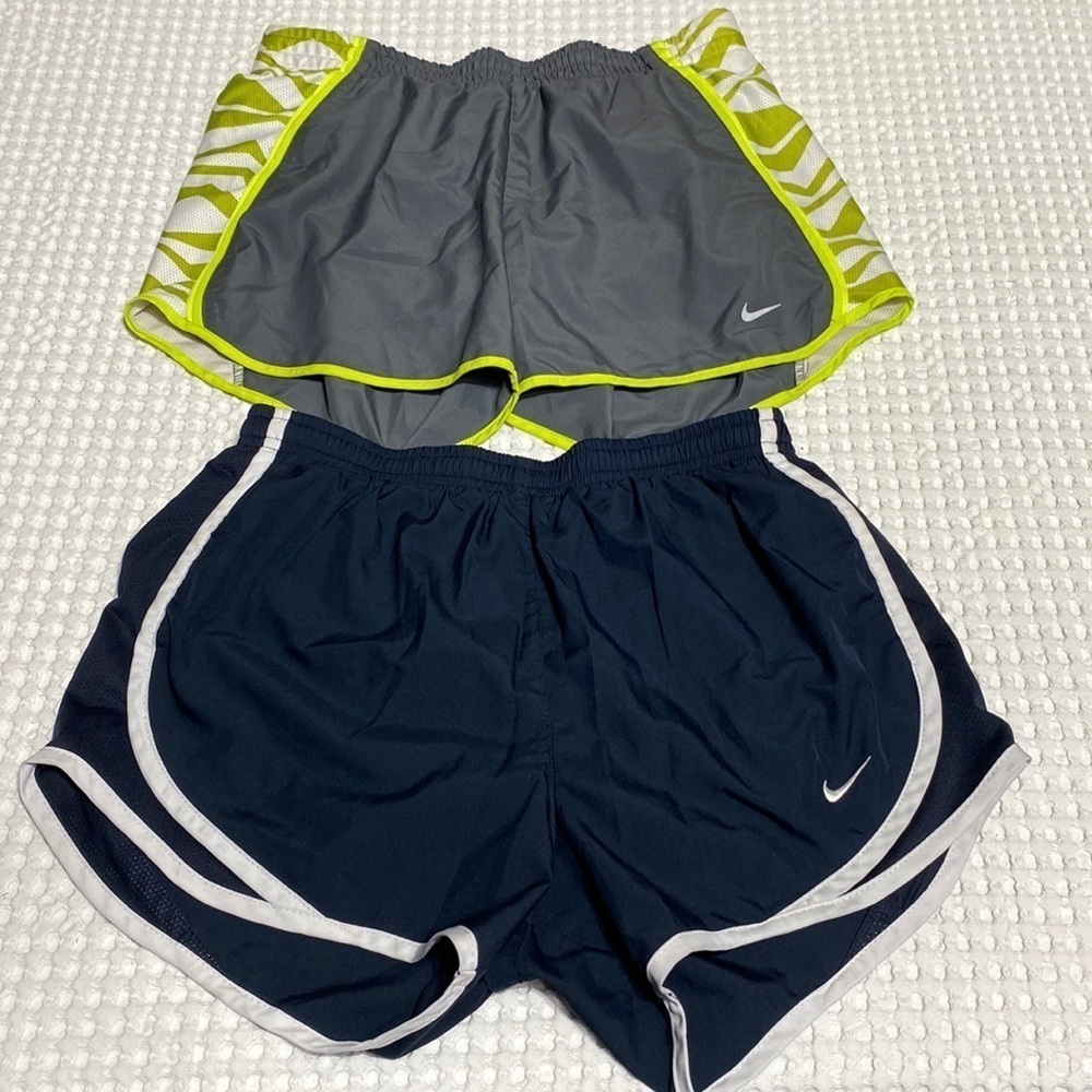 Nike Dri-Fit Shorts Women XS Bundle Running Pockets Elastic Drawstring Waist